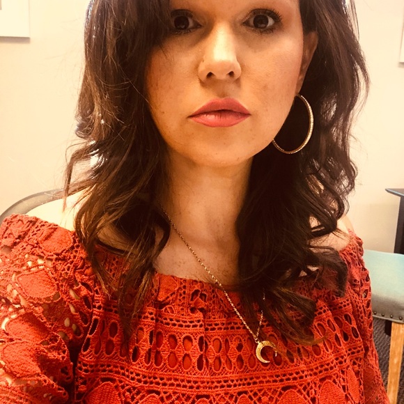 Meet your Posher, Rebecca - Picture 2 of 3